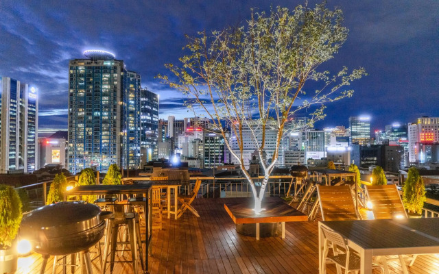 Myeongdong Artmonstay Guesthouse
