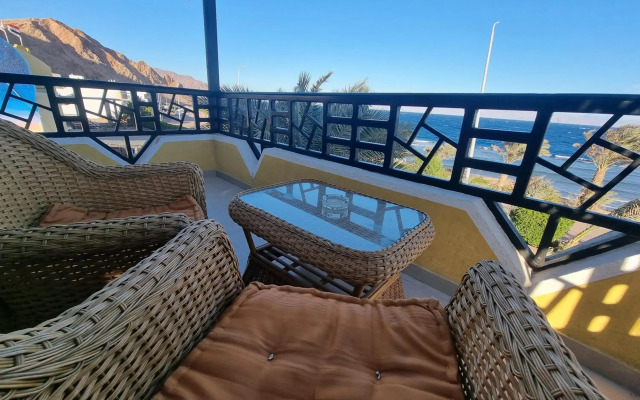 Bedouin Moon Hotel