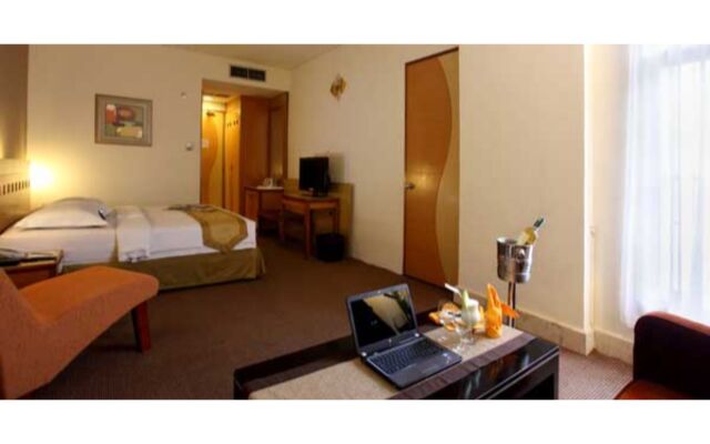Serela Riau Hotel Bandung