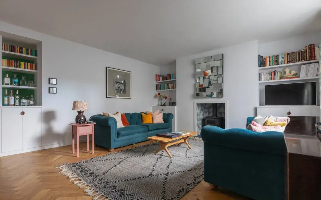 Colville Terrace IV by Onefinestay