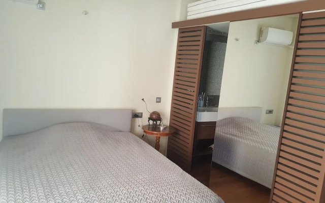 Captain's Luxury Suite