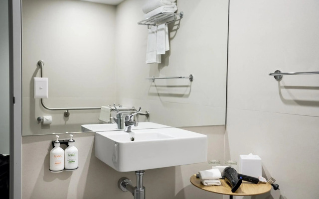 Holiday Inn West Perth by IHG