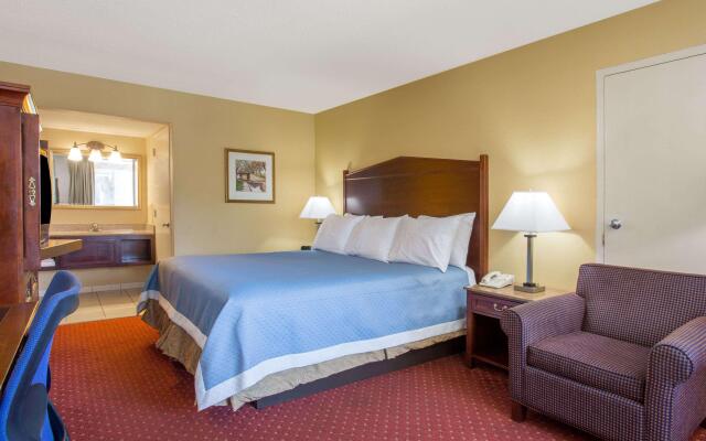 Days Inn by Wyndham Washington DC/Gateway