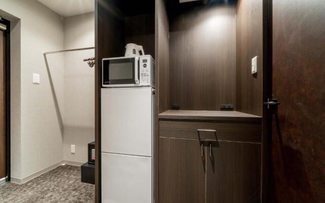 Rinn Sanjo Ohashi East