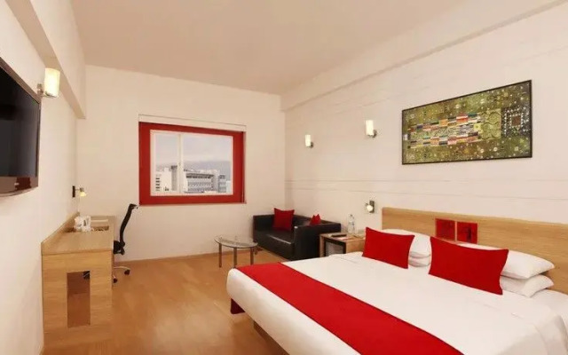 Red Fox Hotel Chandigarh