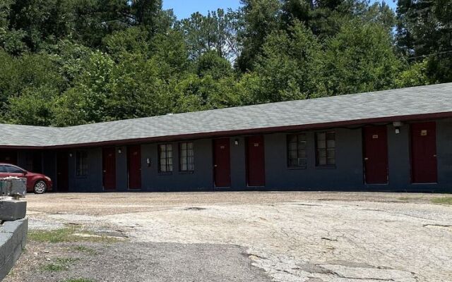 Budget Inn