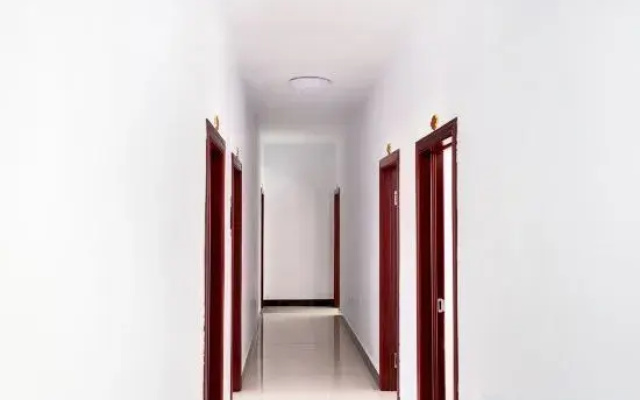 Kuandian Wangjiang Inn