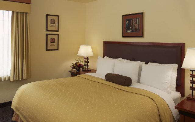 Larkspur Landing Folsom - An All-Suite Hotel