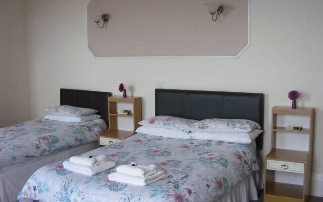 The Highlander Hotel