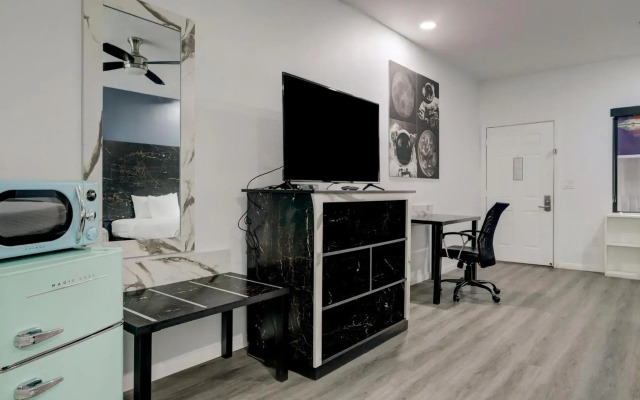 Grand Villa Inn Galleria