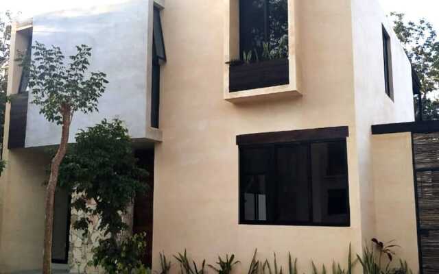 Surenna Bella - 3 Bedroom Home With Pool