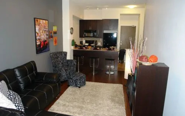 Custom Luxury Suite - By Elite Suites