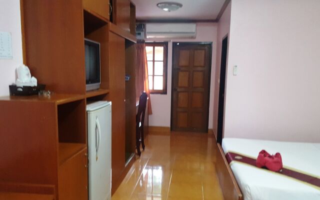 Coconut House Chaweng - Hostel