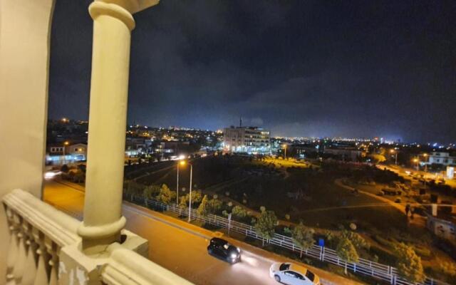 Executive 3 Bedrooms Apartment In Bahria Town