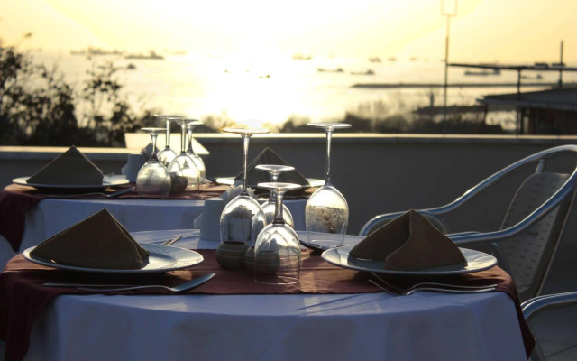 Отель Sultanahmet Cesme