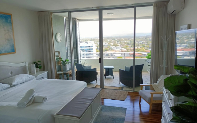Grand Apartments – Guest Rooms – Labrador