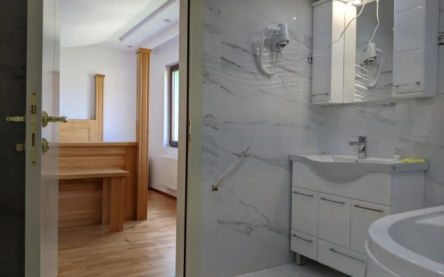 Hotel and Restaurant Abas