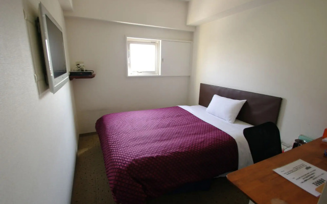 Step Inn Shin-Osaka Higashiguchi