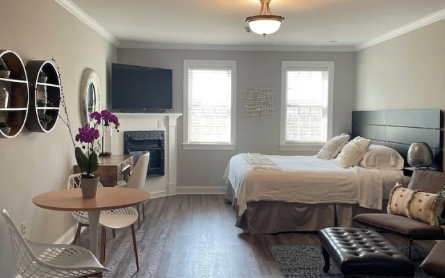 Hargrave House B & B