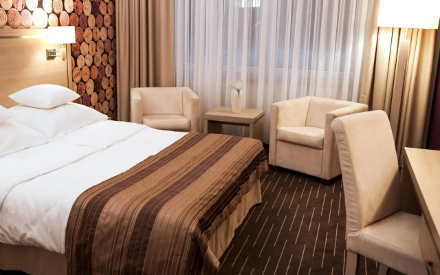 Grape Town Hotel