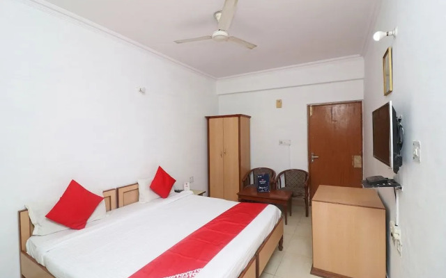 Oyo 24680 Hotel Devansh
