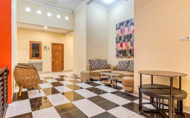 RedDoorz Syariah @ Kertomenanggal Surabaya