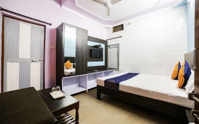SPOT ON 45729 Hotel Kailash