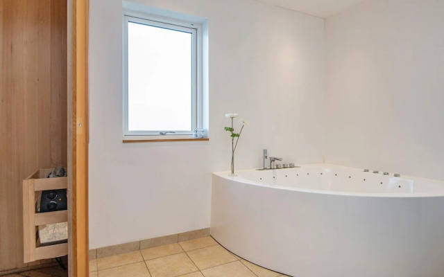 10 Person Holiday Home in Haderslev-by Traum