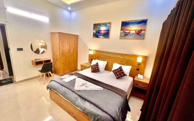 BNB Royal Galaxy Family Hotel