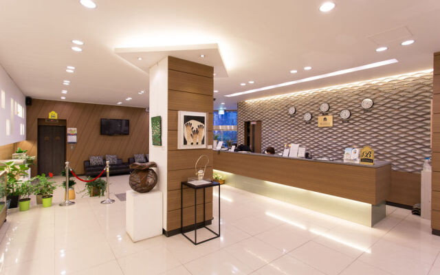 Benikea Jeonju Hansung Tourist Hotel