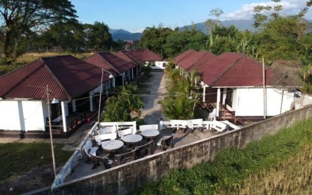 Somsiri Resort Vang Vieng