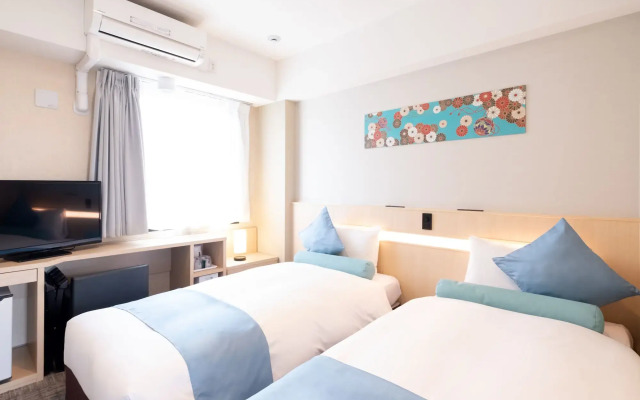 Shinsaibashi Higashi Crystal Hotel