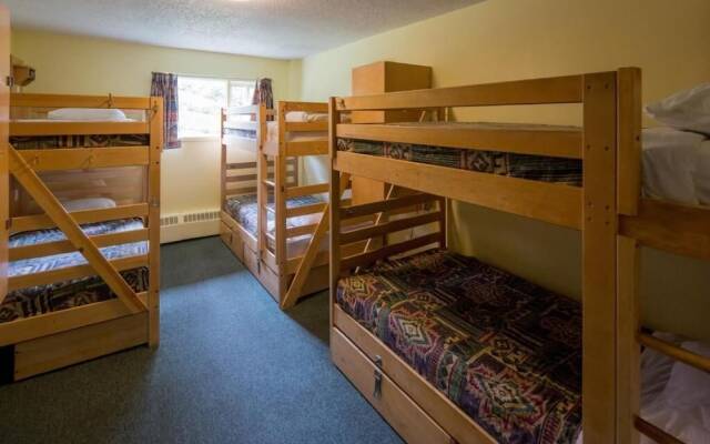 HI Banff Alpine Centre - Hostel