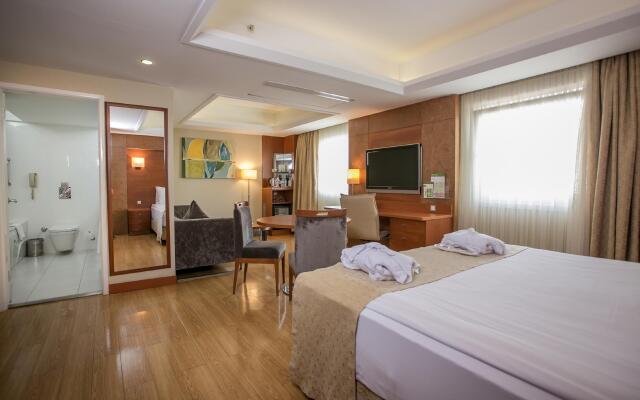 Holiday Inn Istanbul City, an IHG Hotel