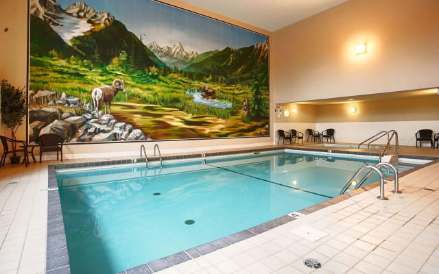 Prestige Radium Hot Springs Resort, WorldHotels Crafted