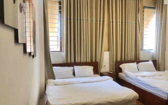 OYO 1035 Hoa Hong Hostel