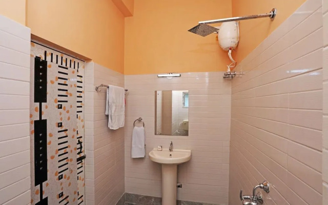 Hotel Roland Inn by OYO Rooms