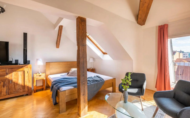 Štupartská 9 - Tyn Church View Apartment with terrace