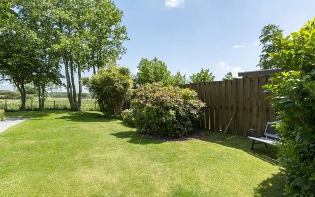 Modern Holiday Home With Large Garden