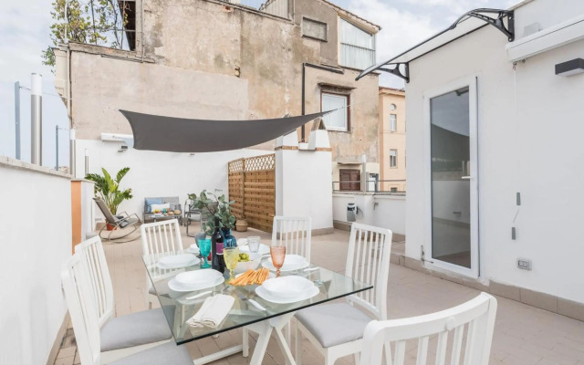 The Best Rent - Beautiful two-bedroom apartment near Colosseo