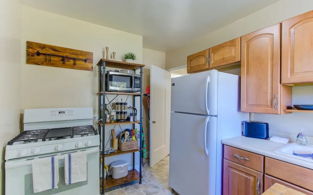 Woolsey Street - 2 Br Home