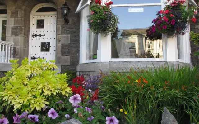 Hillside Bed & Breakfast
