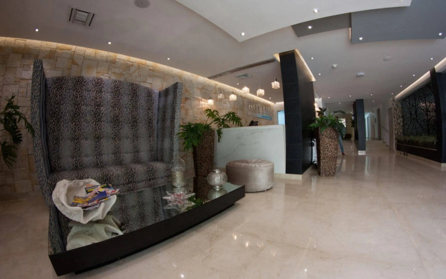 Hotel Washington Plaza