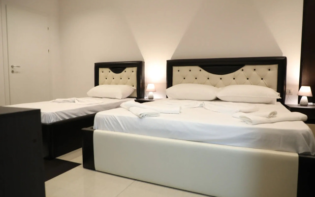 Hotel Aglon
