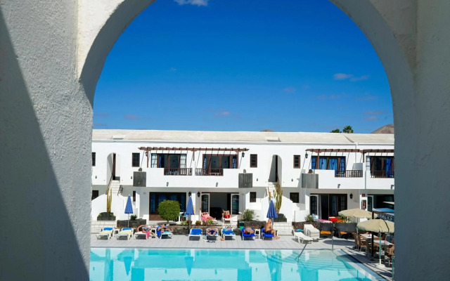 Apartamentos Plaza Azul
