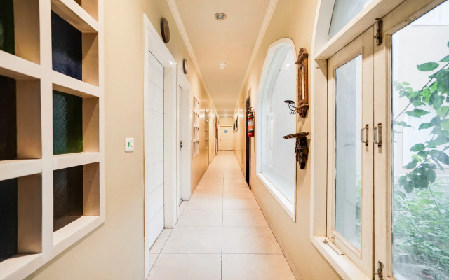 Townhouse OAK Hotel Dev Villas