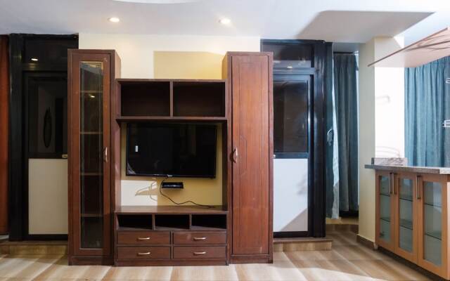 Forbes Hotel and Apartment