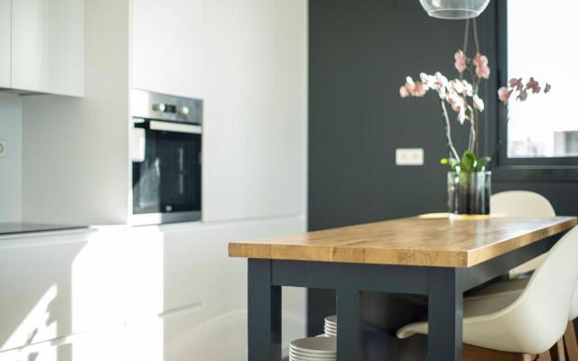 Modern stunning views sea front SEA WATER APARTMENT