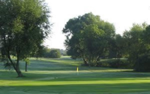 Kingfisher Country Club