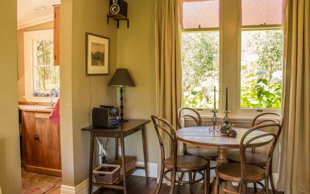 Secluded Haven Near Bush, Beach & Havelock North